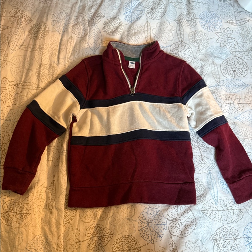 Old Navy Men's Maroon and Cream Zip-Up Sweater